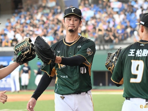 中職》台鋼今推櫻井周斗、明那瑪夏「開箱」 吉田一將確定不留用