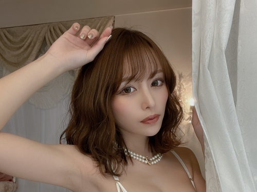巨乳美人上司「伊藤舞雪」喝醉後變接吻狂魔，超強騎乘技把下屬榨乾！