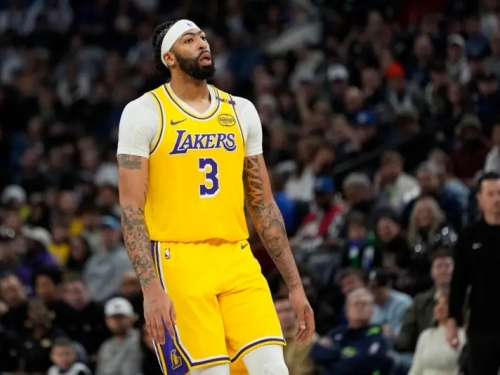 NBA》Jarrett Allen在湖人內線翻江倒海　AD需要回2020奪冠模式