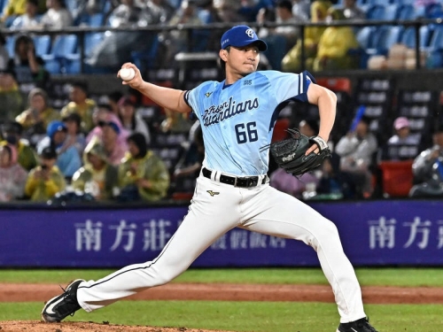 中職》5局失1分裁定完投敗 李東洺：好像每次要投就會下雨