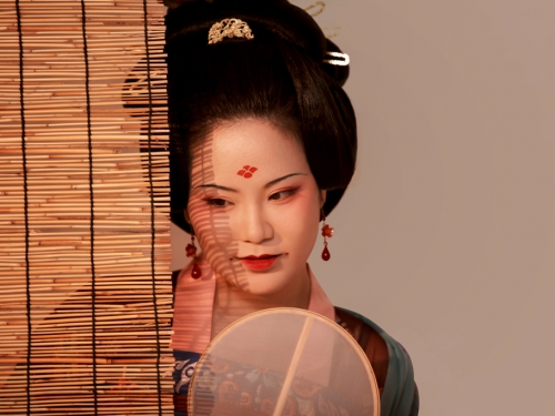 千年前就有吊帶裙 唐代女性愛穿抹胸 比現代還時髦