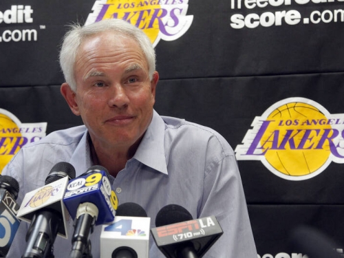 NBA》黃蜂人事異動！ 總經理布查克轉當顧問