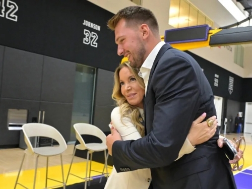 NBA》經紀人形容唐西奇續約湖人像「婚姻」 不是一直想轉隊