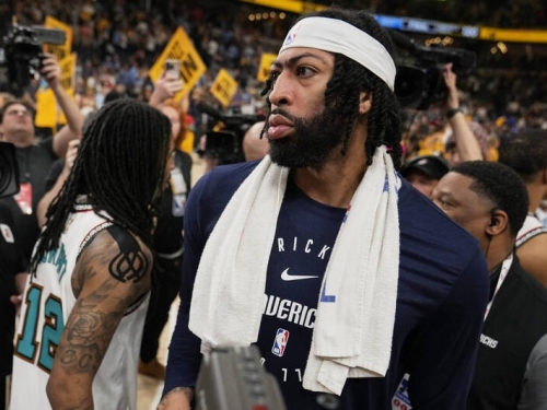 NBA》獨行俠明星AD趁休賽季動刀！ 治療視網膜剝離