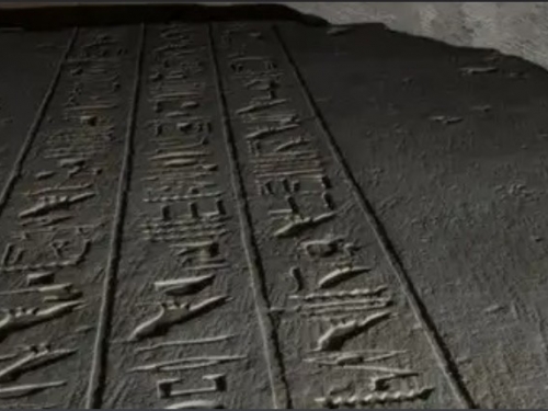 埃及出土3000年前古墓 滿牆「防蛇咬咒語」原因曝光
