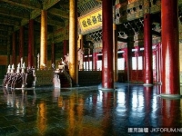 不可思議！為甚麼故宮的地磚比金子還貴？