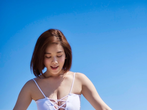 H罩杯乳神「筧美和子」帶你避寒！比基尼罩不住雪白巨乳　不小心露出南半球！