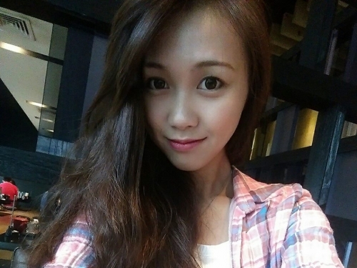 美到想犯罪！「警界梁詠琪」甜美長相＋不科學長腿：拜託逮捕我啊！