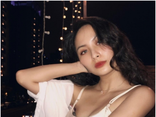 根本性感版沈月！女模綺湘「心型臉、杏眼」撞臉星二代　網友：她的笑容甜到出蜜...