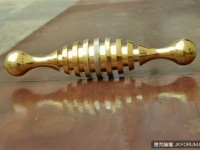 耶路撒冷墓地出土神秘金器，難倒一眾專家，卻被臉書揭開了謎底