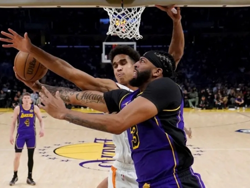 NBA》Anthony Davis砍35分8籃板！湖人123：116勝太陽　新賽季2連勝