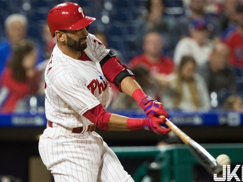MLB／不能再高 巴提斯塔甩棒開轟球拍賣87萬元