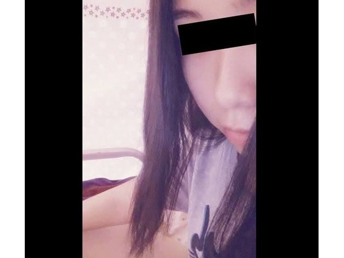 想紅就要拍？美腿女大生被星探慫恿下海　各種「自摸裸體片段」全po網啦！