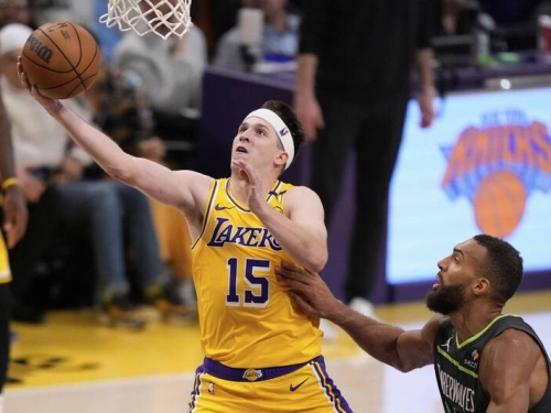 NBA季後賽》遭批戰犯！球迷怒喊交易「鄉村曼巴」 湖人總管做出回應