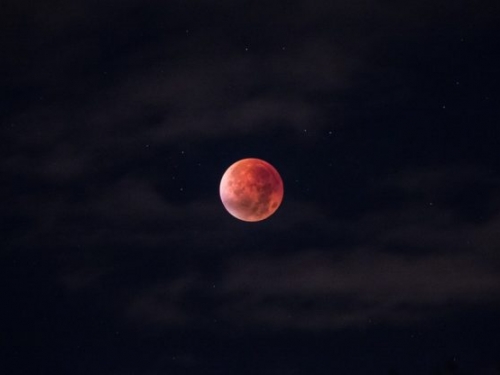 月全食、日環食到流星雨，2021 年天文事件一次讀