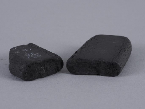 北宋古墓挖2塊黑炭 專家研究揭珍貴身分 泡水千年不腐爛