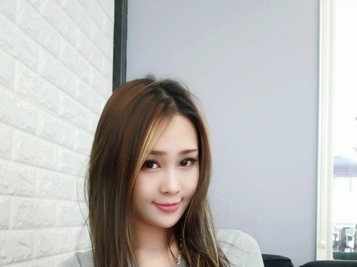 I級乳后洪蓉爆紅！自爆高中就是豪邁H奶，曾因「乳量太兇」男友提分手！