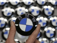 誰敢來踩界！快到看不到的最強超跑