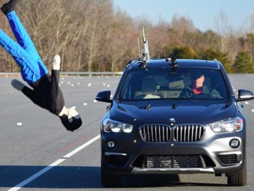 尷尬了...美國權威機構測試暢銷休旅車「AEB」功能，這款德系休旅完全煞不住大爆撞！