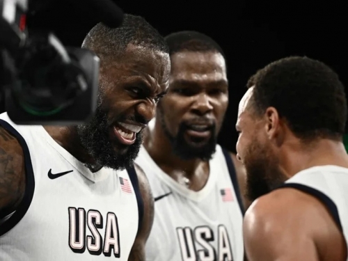 奧運男籃》美國3老率隊大逆轉成就經典 網：淩晨3點半跟直播賺爛了