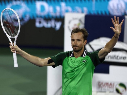 網球》杜拜賽史8連勝 俄國衛冕者梅德維夫強勢挺進4強