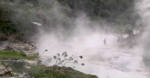 視頻：雖然科學家不相信亞馬遜雨林中沸騰河的傳說，但他的發現讓大家目瞪口呆！