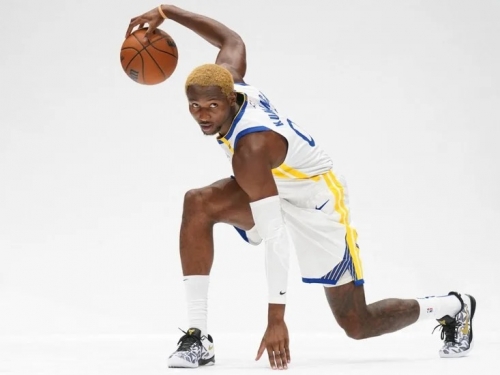 NBA》勇士總管證實有在談提前續約 庫明加金髮亮相：順其自然