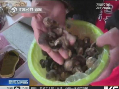 把乾香菇整顆吞下 她胃裡竟長出完整香菇