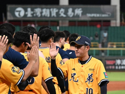 中職》挨5轟贏球史上只有兄弟做得到！平野惠一有感而發