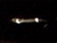 《太空站驚現巨條型UFO！NASA太空人推文暗示外星人在監視？》