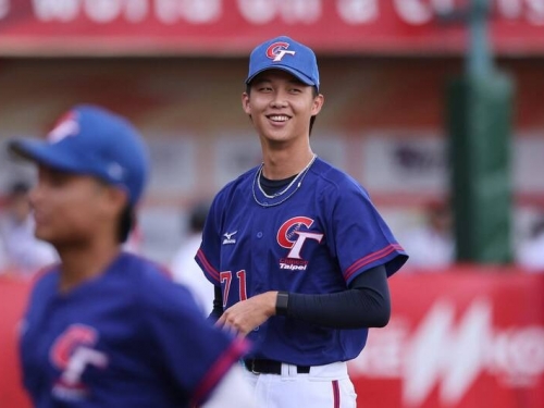 亞錦賽》7局無失分宰制中國！台灣隊「銀」恨 兄弟新星盧孟揚吐心聲