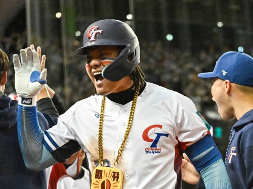 經典賽》輸了就沒有2026WBC！ 開轟的張育成坦言：我也很緊張...