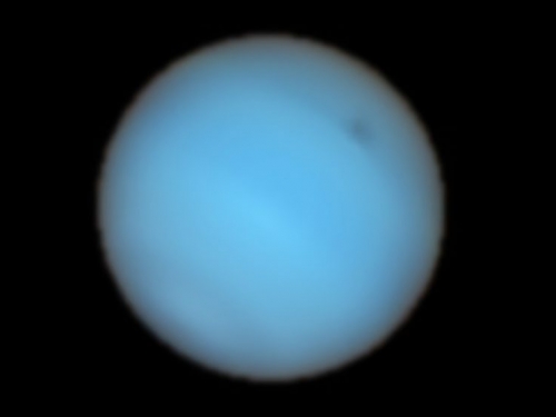 短暫且難以捉摸，地面望遠鏡首看到海王星大氣黑斑