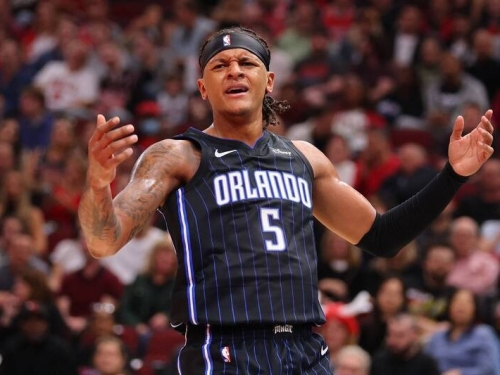 NBA》慘！3天前才狂砍50分 魔術明星狀元郎受傷無限期缺陣