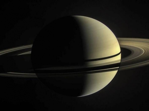 顛覆天文認知！ 土星環年齡可能達45億年