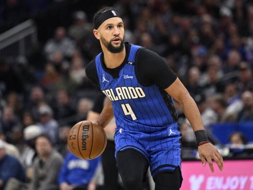 NBA》本季得分寫生涯新高 魔術蘇格斯動左膝手術、暫無歸隊時間
