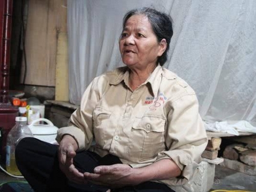 打撈700具屍體！66歲嬤幫埋無名屍：若偷拿財物「早就發大財」