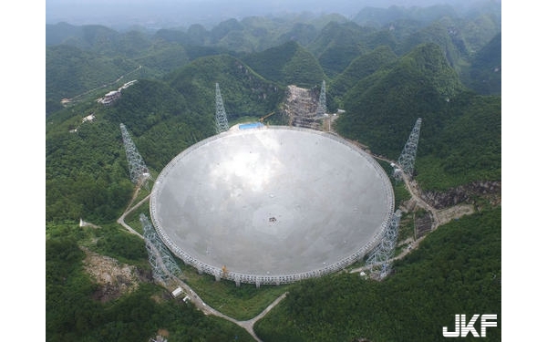 30 個足球場大！中國 FAST 電波望遠鏡「天眼」預計 9 月啟動