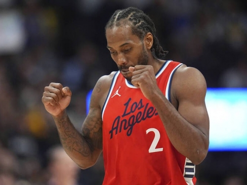 NBA季後賽》雷納德轟39分力壓約基奇 快艇險勝金塊系列賽扳平