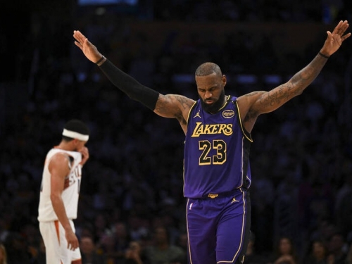 NBA》率湖人開季2連勝！將滿40歲的詹皇拚了 喊話本季要82場全勤