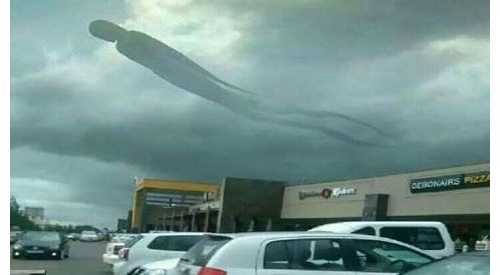 10個相機在天空補捉到難以置信的神秘事跡