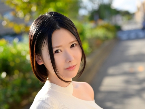 性慾太強外溢！超肉感「地方妖精」投身AV界　跟男優大玩蒙眼3P爽爆