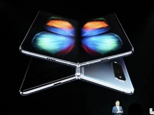 下一個手機革命？三星 Galaxy Fold 折疊手機推出！