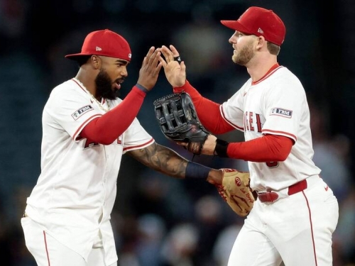 MLB》沃德、倫吉佛接連開砲 技壓「地表最強投」率天使退遊騎兵