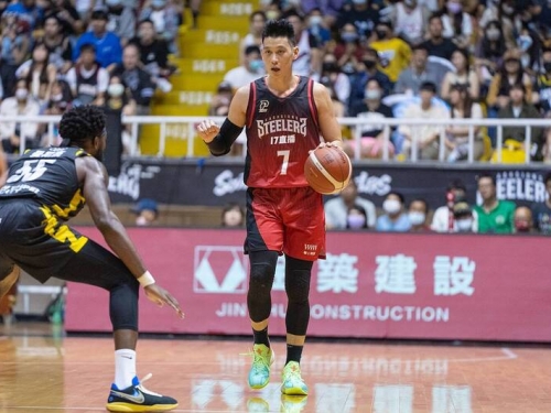 PLG》林書豪強在哪？敵隊教練、球員分析原因