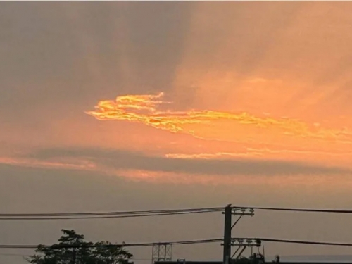 台南香科年遶境首日！上空驚見「金龍飛天」奇景 民俗專家解讀了