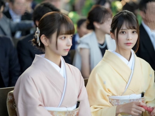 日本奇蹟雙胞胎「美到像AI」 姐妹花真實身分曝光