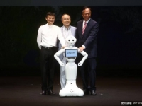 機器人：Pepper現場目擊 阿�靠它搶了618頭條