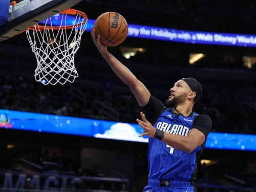 NBA》魔術防守大將沒了 蘇格斯膝蓋動刀本季報銷