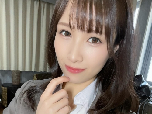 被癡女上司「南條彩」發現是巨屌怎麼辦！出差兩天都被騎上來榨乾
